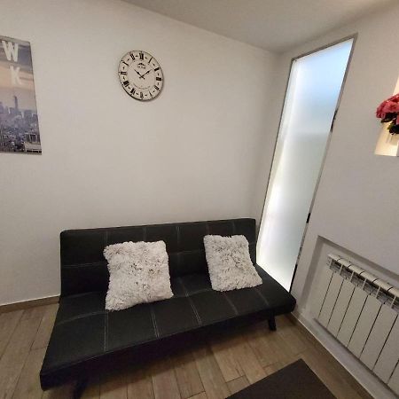 Underground Rooms Warschau Exterior foto